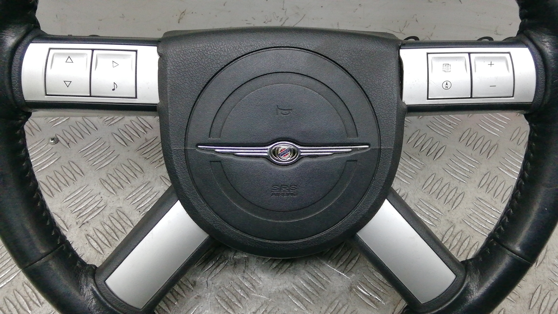 Руль Chrysler 300C 1 купить в России