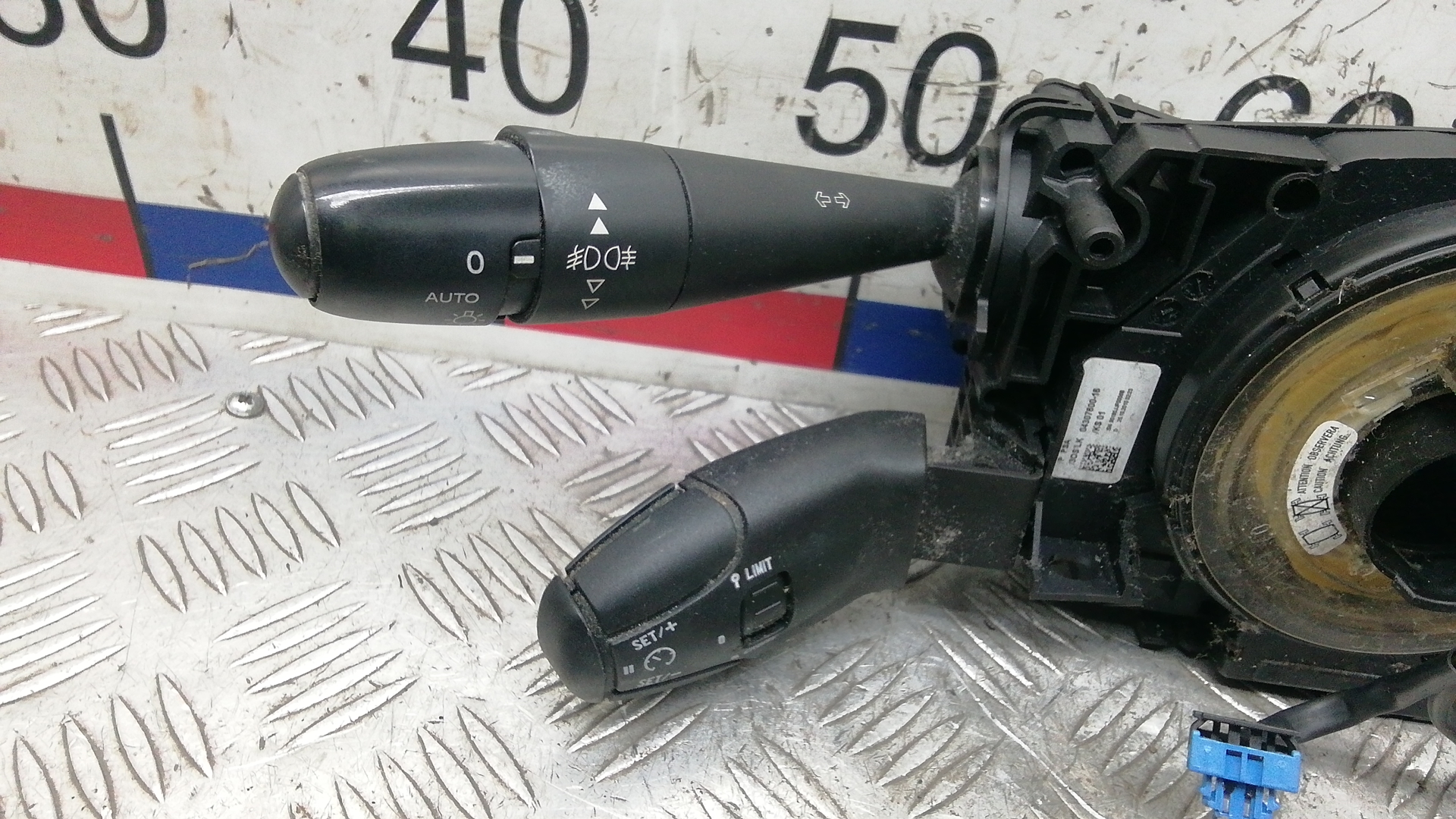 Переключатель поворотов и дворников (стрекоза) Peugeot 5008 купить в России
