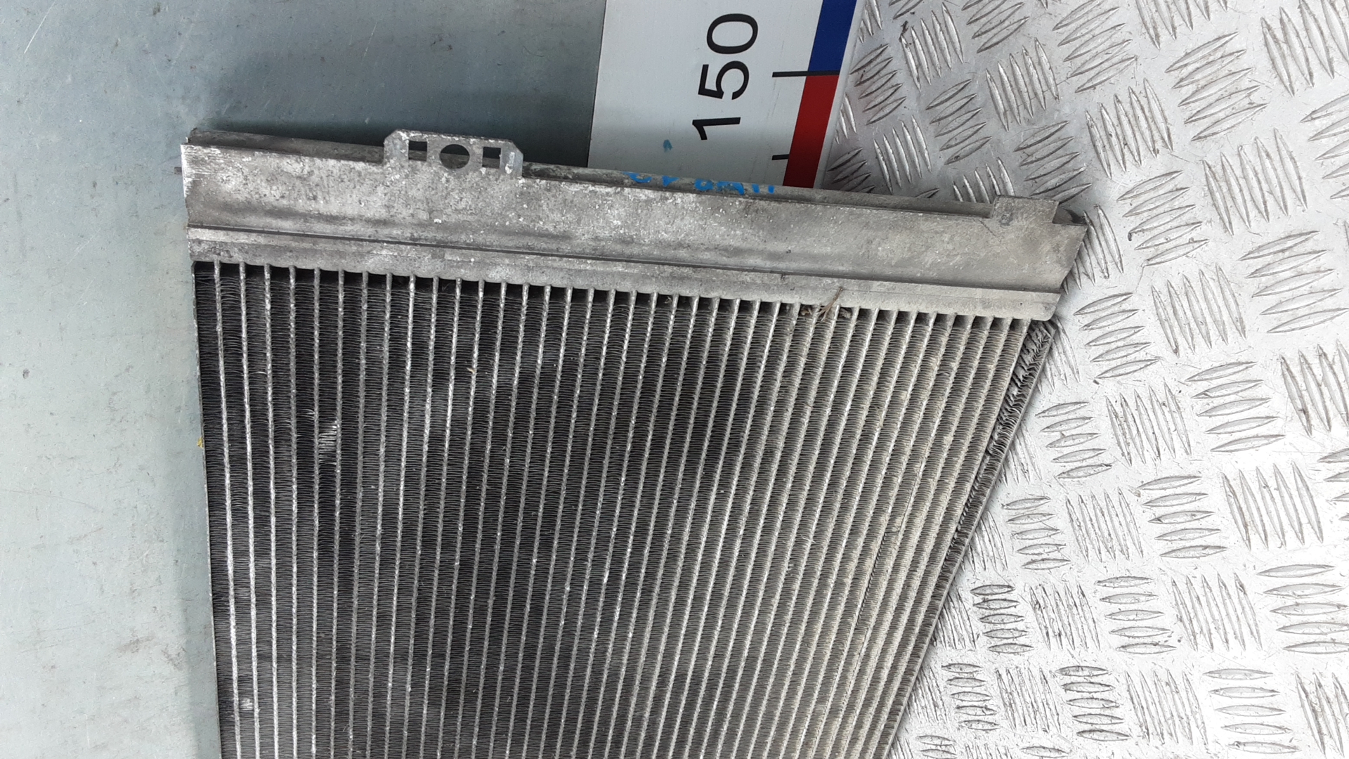 Радиатор кондиционера Mercedes Vito (W639) купить в России