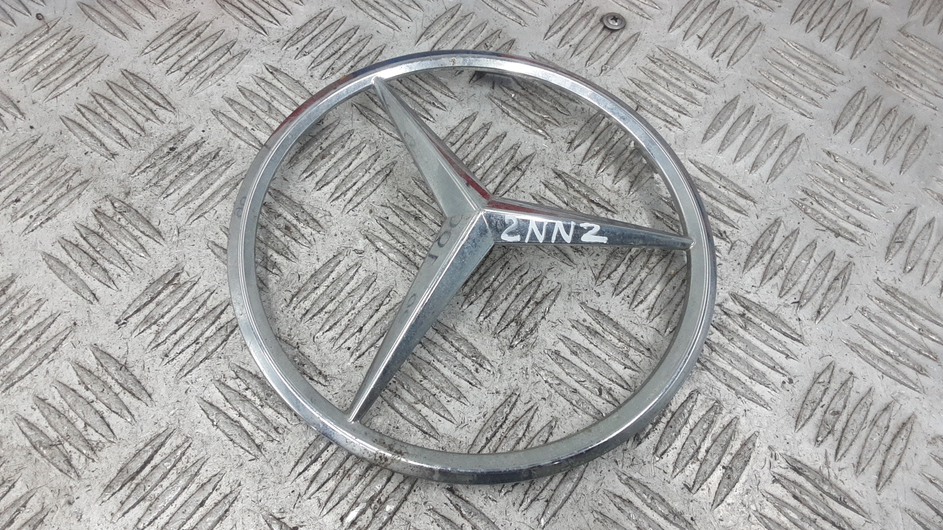 Эмблема (значок) Mercedes R-Class (W251) купить в России