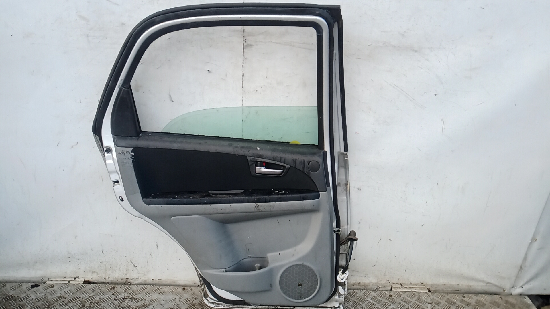 Дверь задняя левая Suzuki SX4 1 купить в России