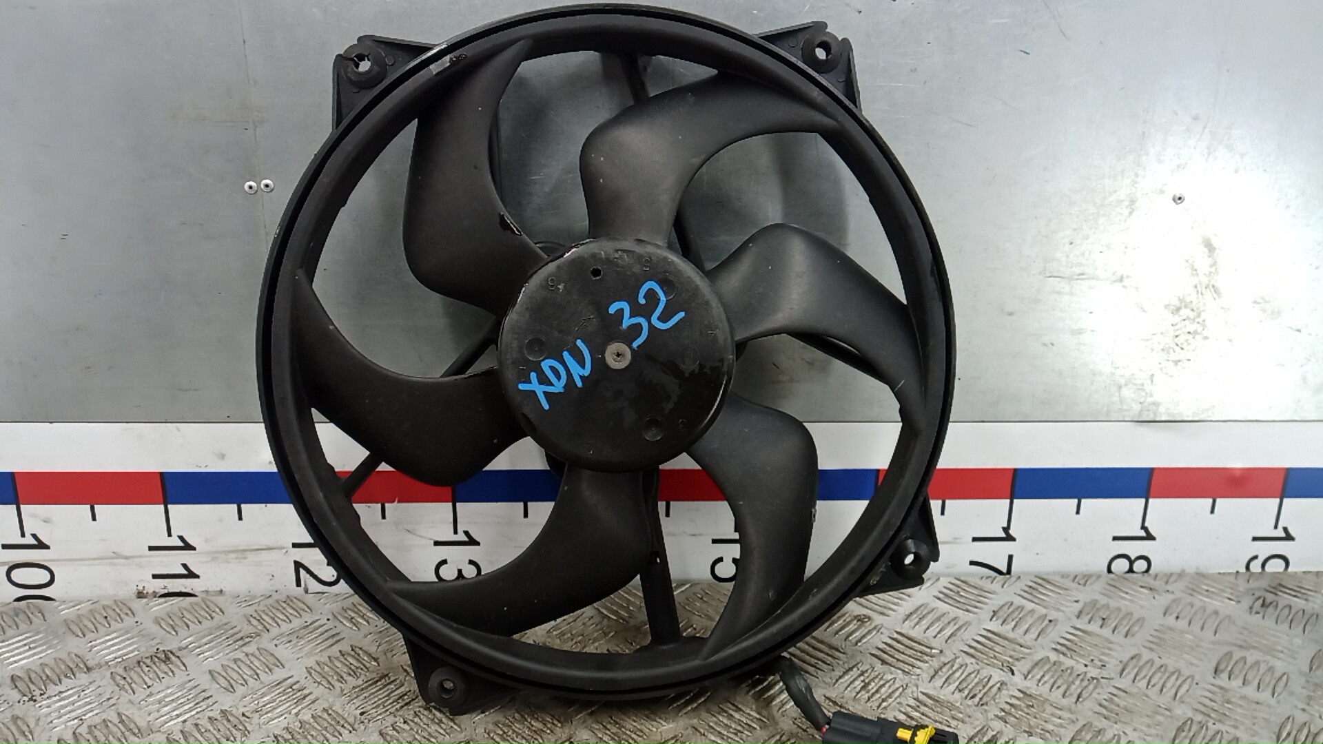 Вентилятор радиатора основного Peugeot 307 купить в России
