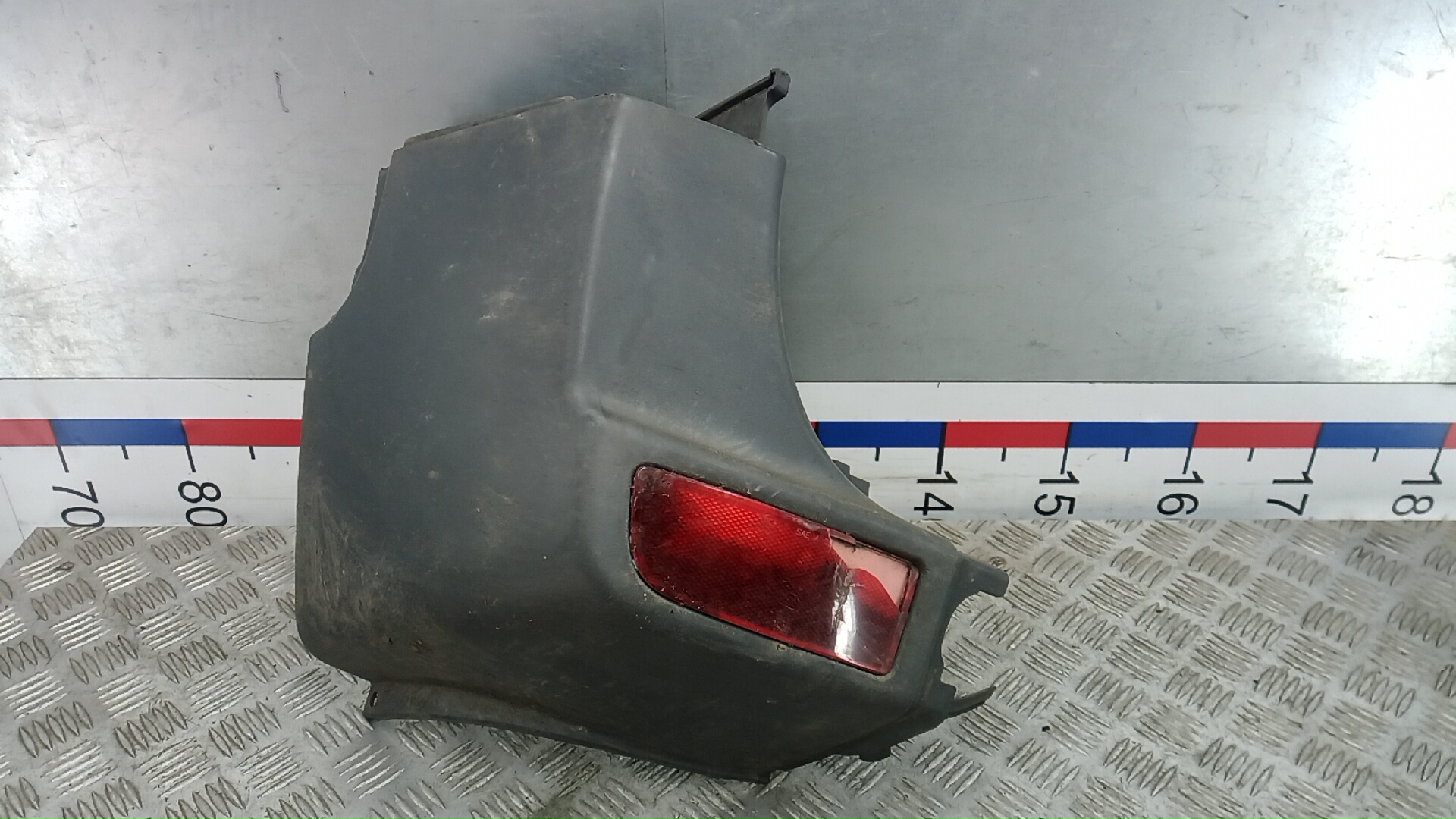 Накладка (клык) бампера левый Volkswagen Crafter 1 купить в России