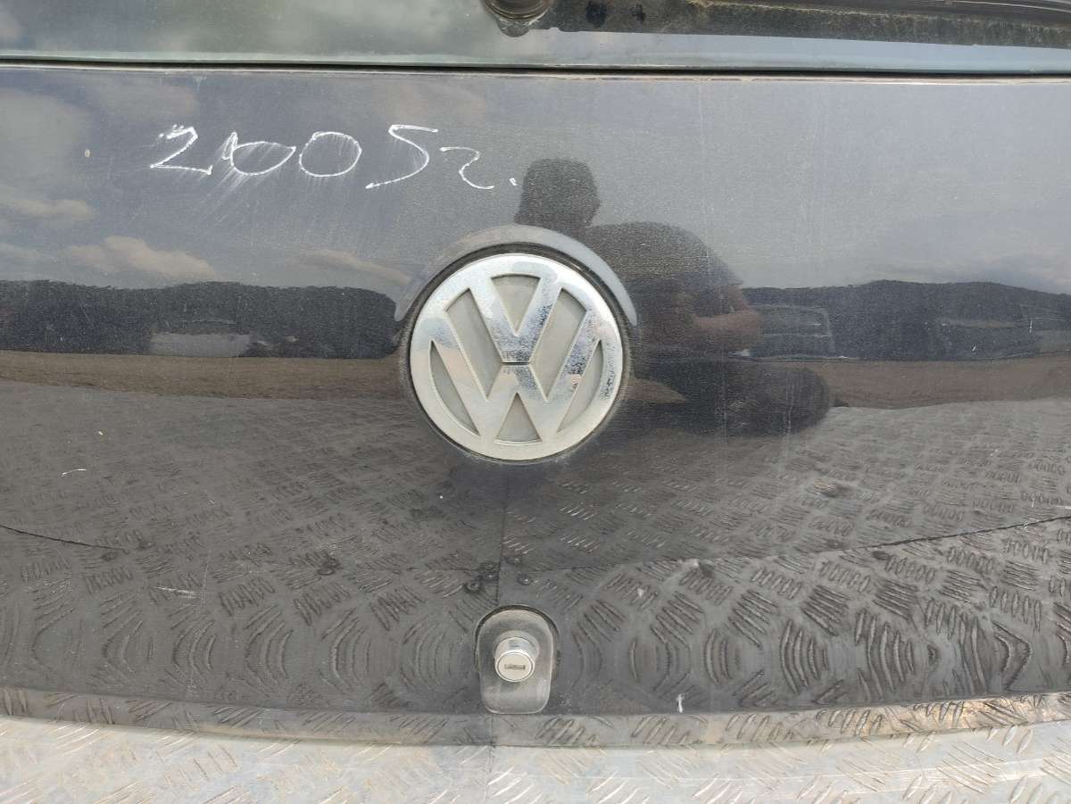 Крышка (дверь) багажника Volkswagen Fox купить в России