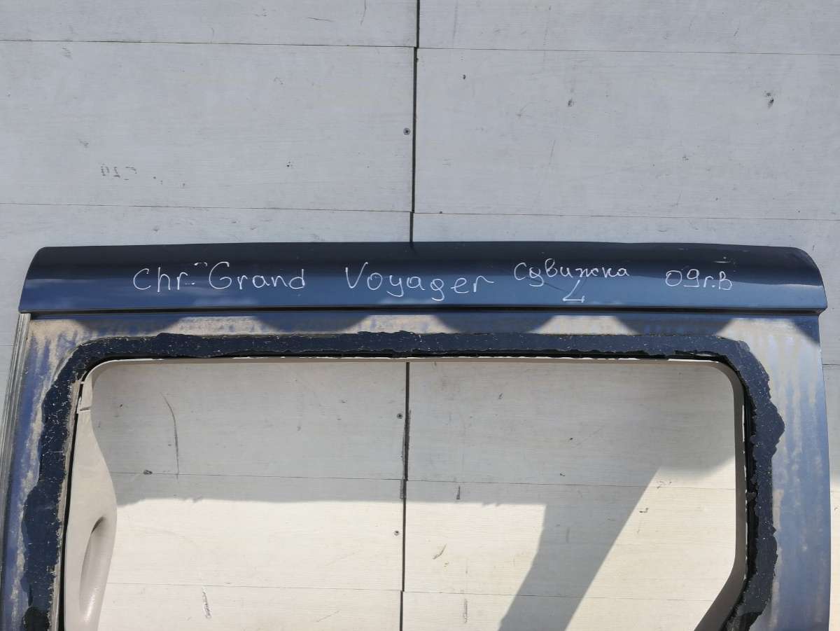 Дверь сдвижная левая Chrysler Grand Voyager 4 купить в России