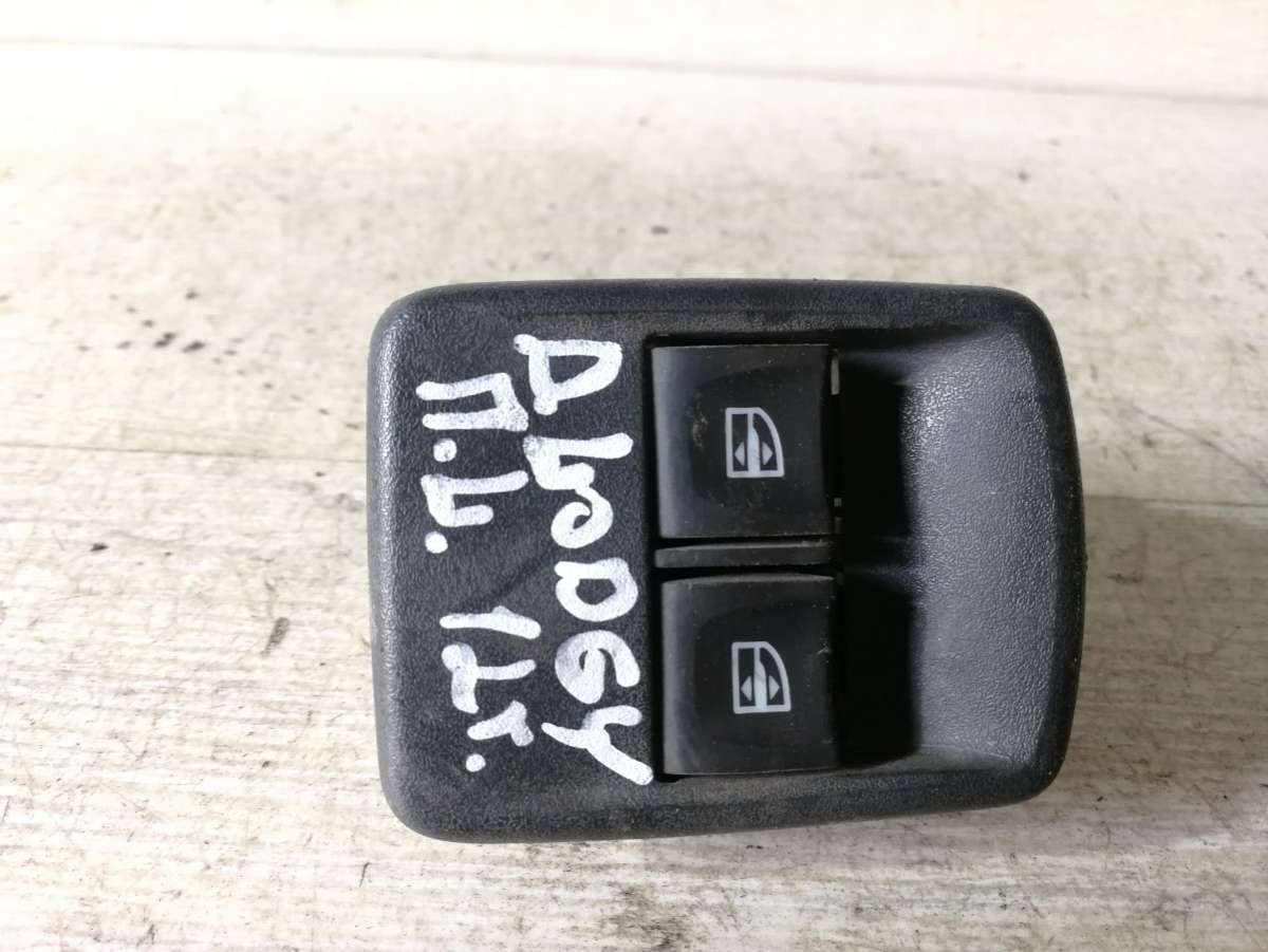 Блок кнопок Dacia Lodgy купить в России