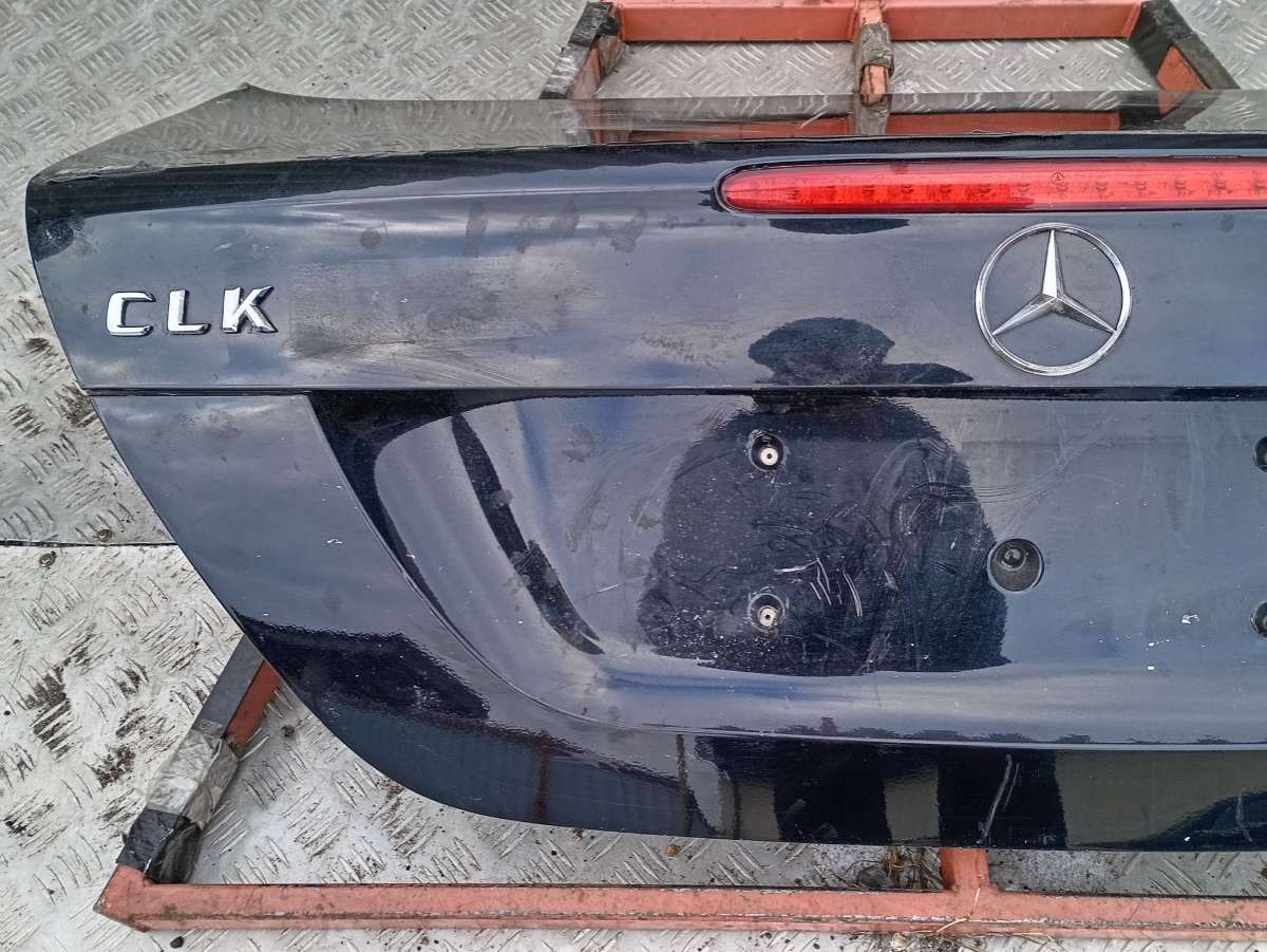 Крышка (дверь) багажника Mercedes CLK-Class (W209) купить в России