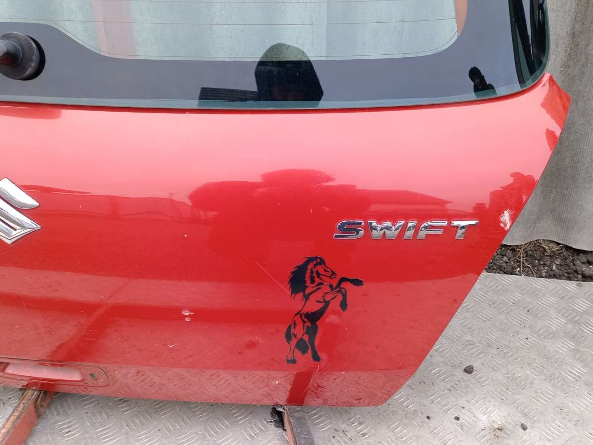 Крышка (дверь) багажника Suzuki Swift 3 купить в России