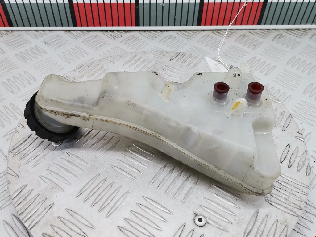 Бачок тормозной жидкости Dacia Sandero 2 купить в России