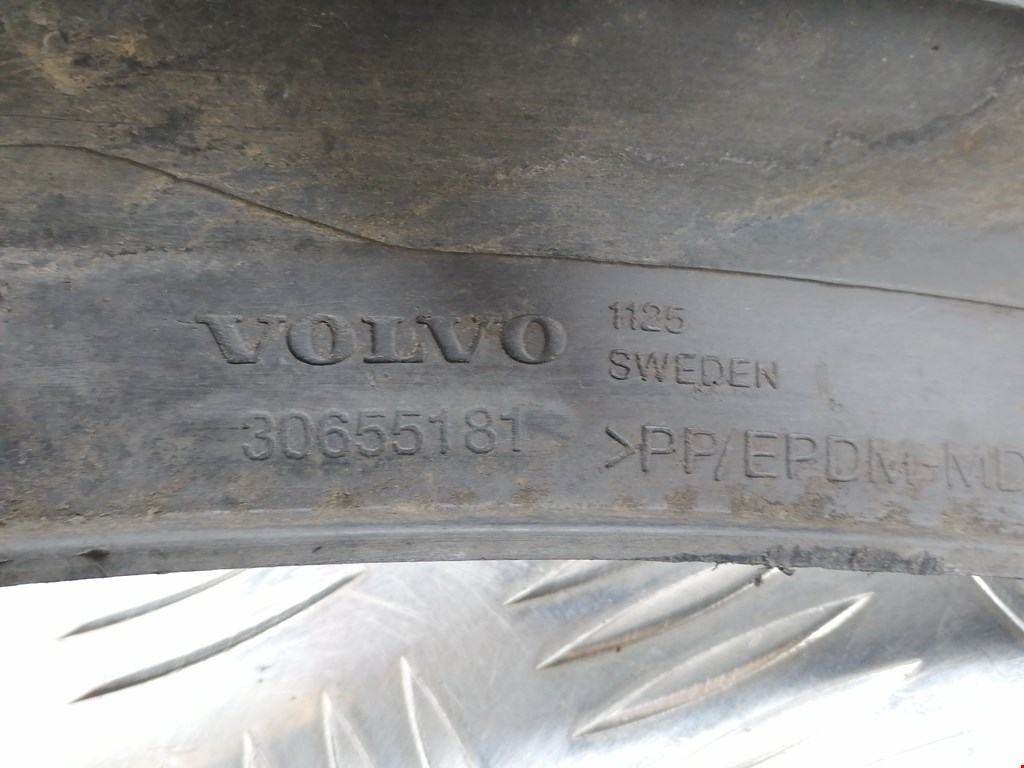 Накладка декоративная (молдинг) переднего левого крыла Volvo XC90 1 купить в России
