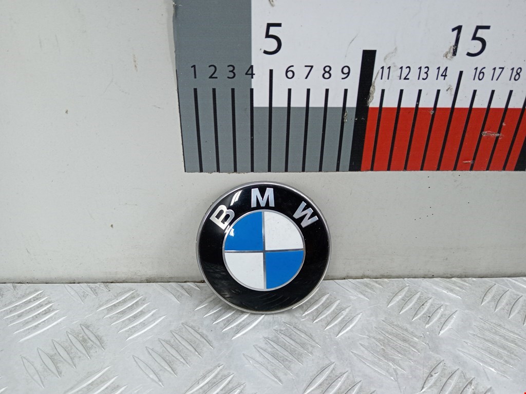Эмблема (значок) BMW 1-Series (E81/E82/E87/E88) купить в России