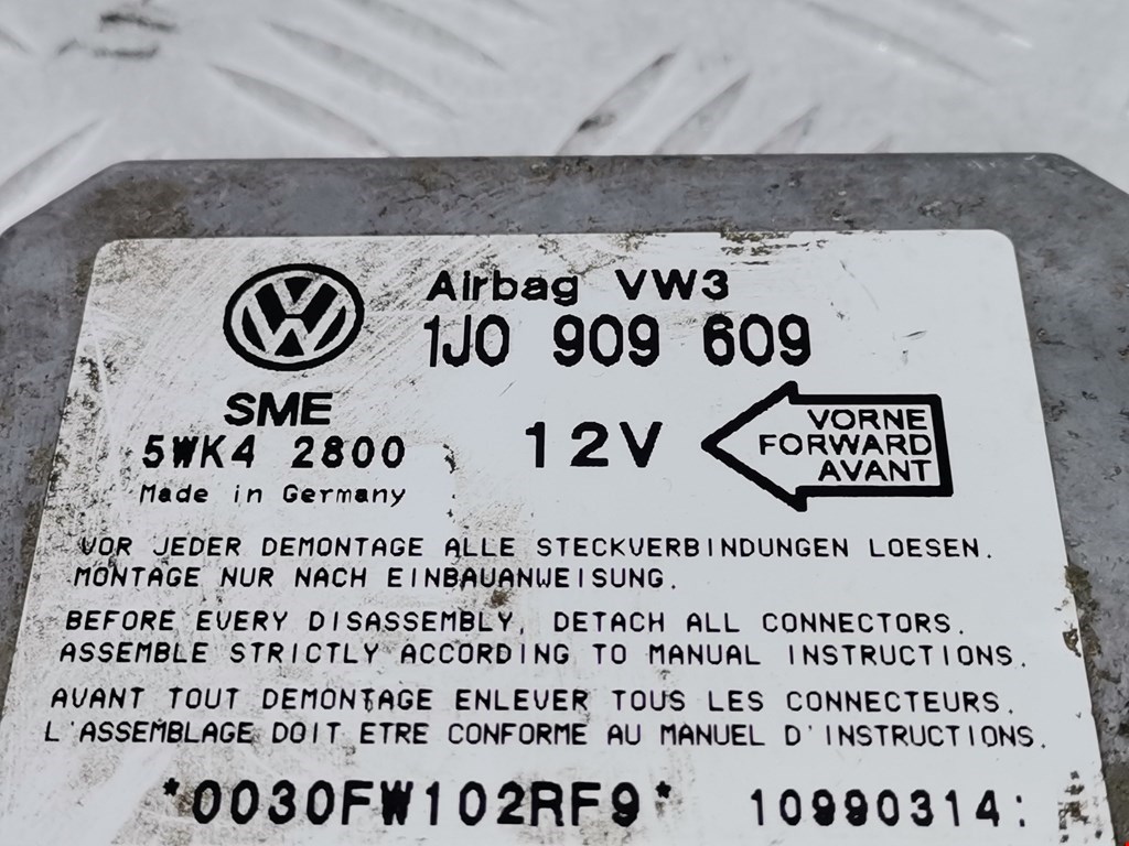 Блок управления Air Bag Volkswagen Golf 4 купить в России
