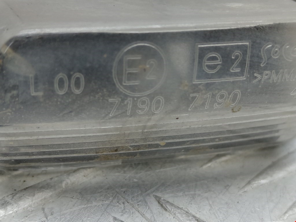 Подсветка номера Citroen C5 1 купить в России
