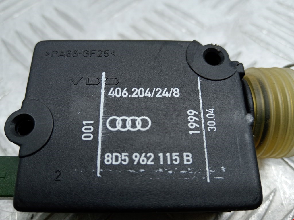 Электропривод (сервопривод) крышки багажника Audi A4 B5 купить в России