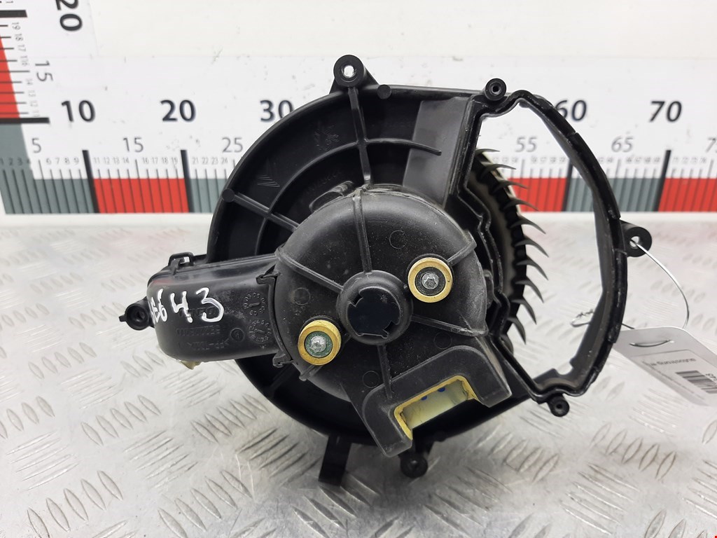 Моторчик печки (вентилятор отопителя) Citroen C4 Picasso 1 купить в России