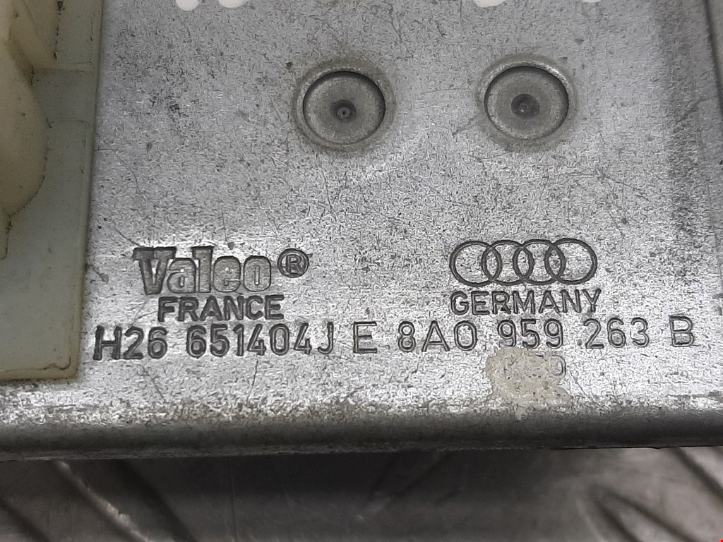 Резистор отопителя (сопротивление печки) Audi Cabriolet (B4) купить в России