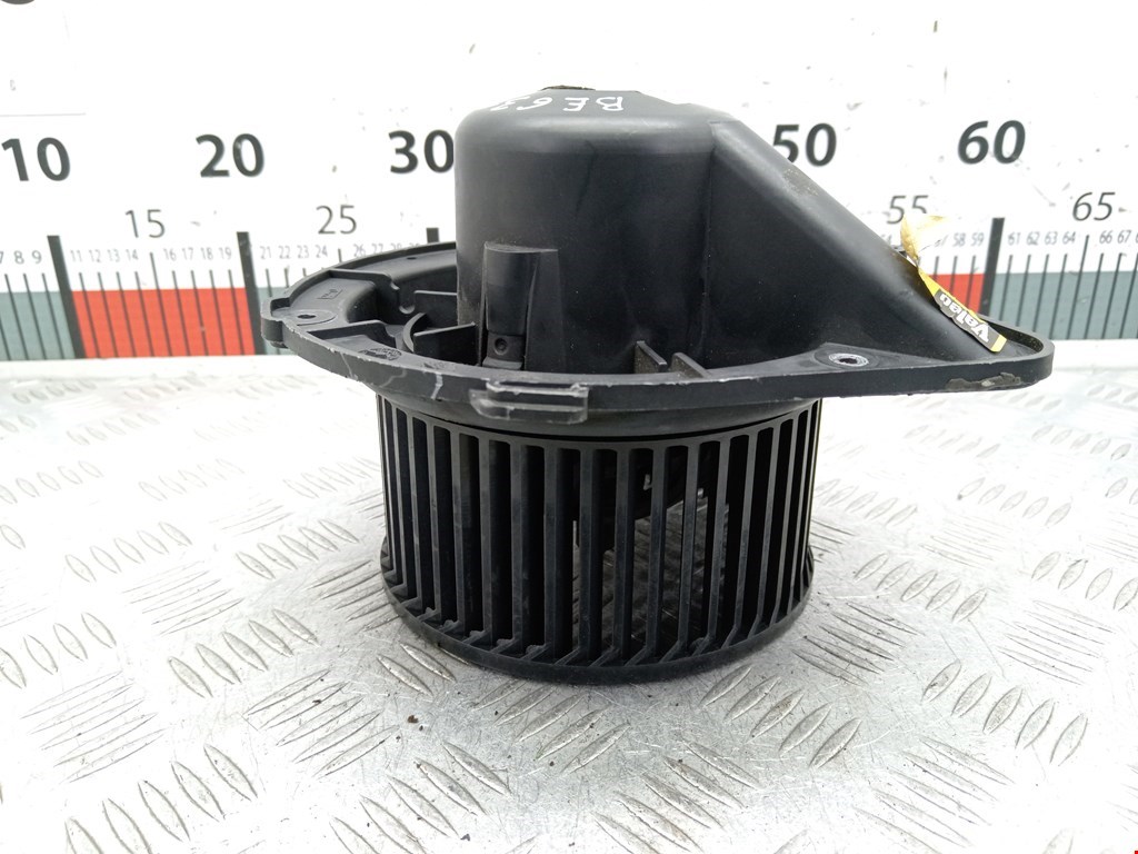 Моторчик печки (вентилятор отопителя) Audi Cabriolet (B4) купить в России