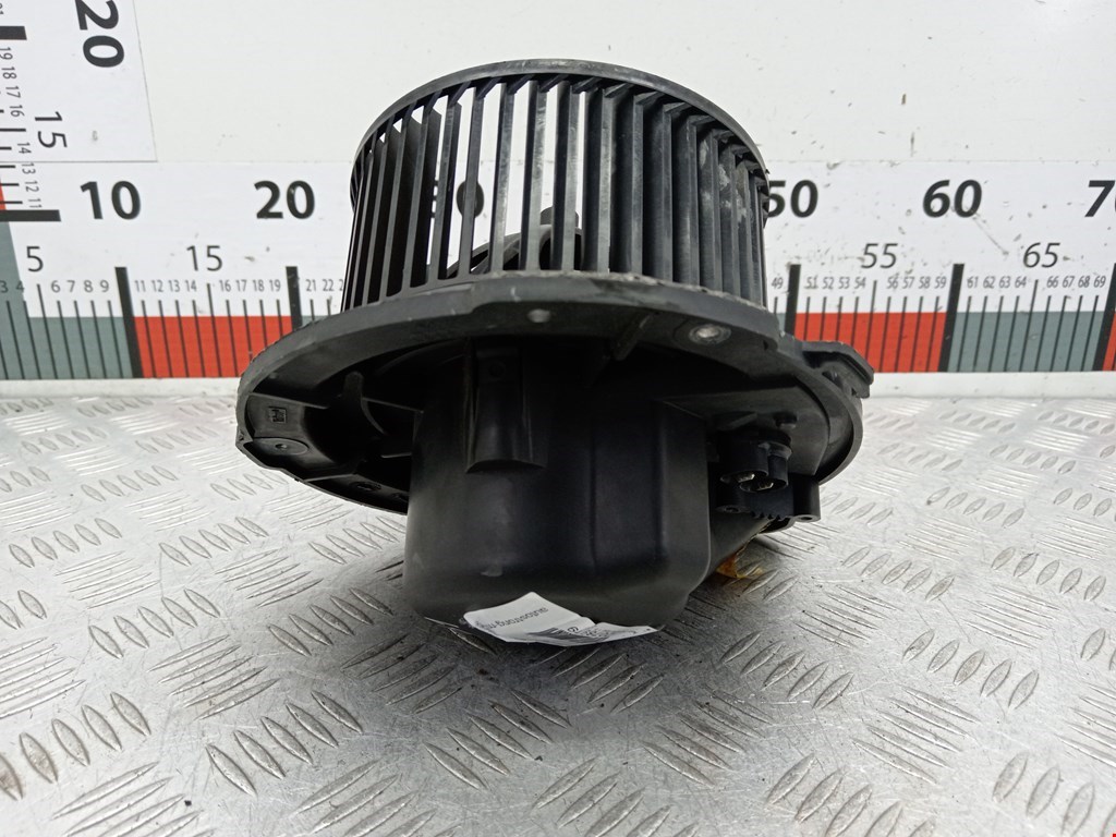 Моторчик печки (вентилятор отопителя) Audi Cabriolet (B4) купить в Беларуси