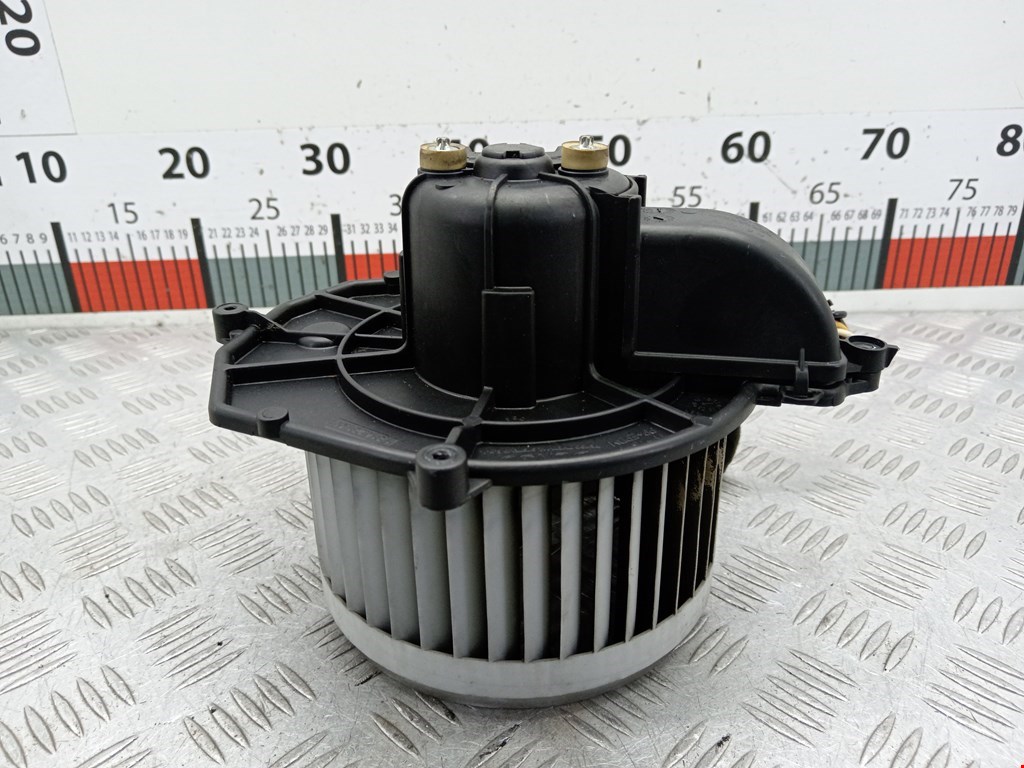 Моторчик печки (вентилятор отопителя) Citroen Berlingo 2 (B9) купить в России