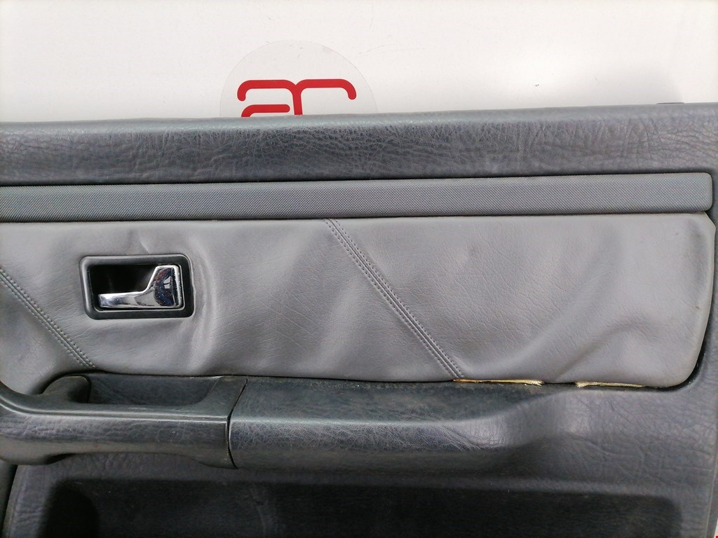 Обшивка (карта) двери передней правой Audi Cabriolet (B4) купить в Беларуси