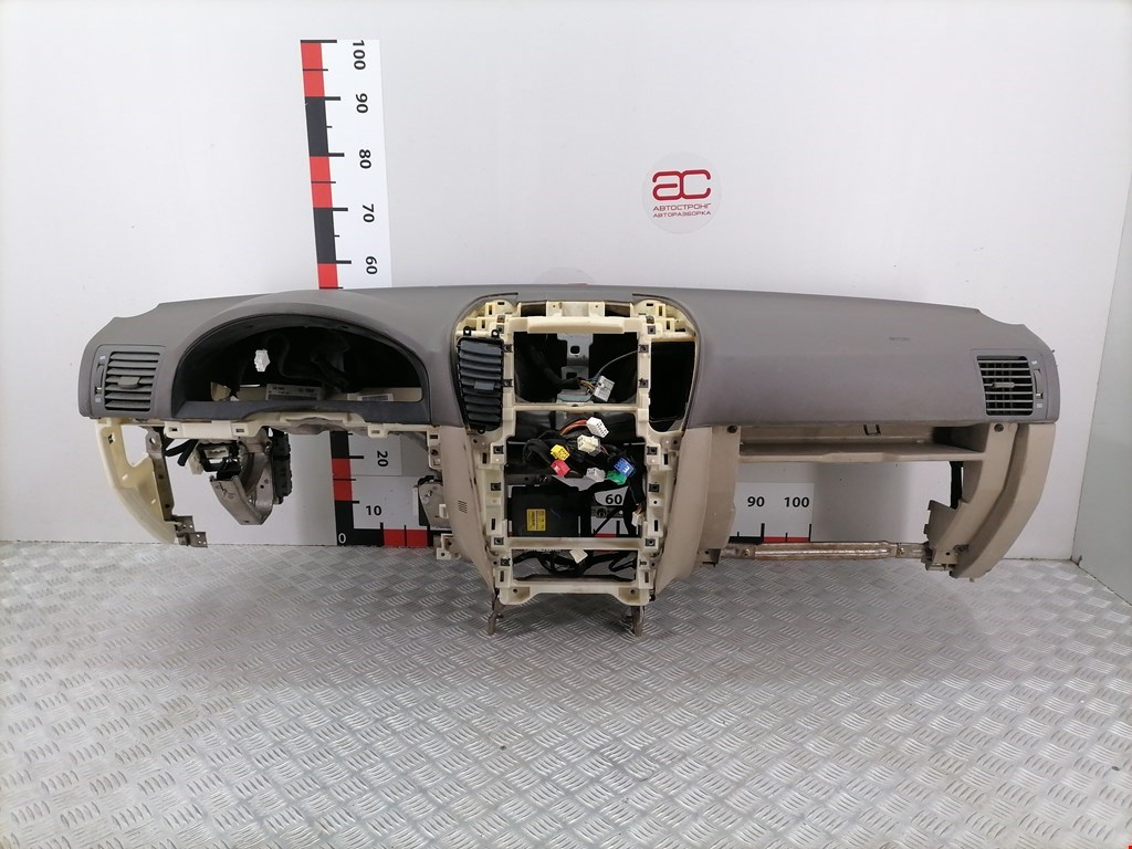 Торпедо (панель передняя) Kia Sorento 1
