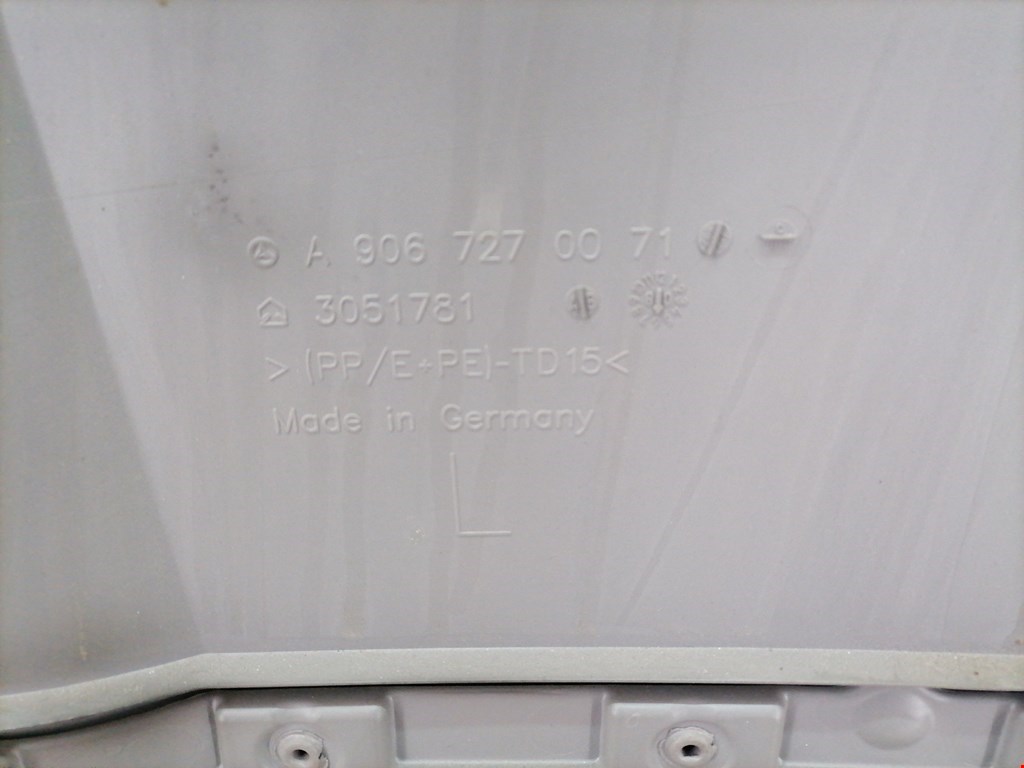 Обшивка (карта) двери передней левой Mercedes Sprinter 2 (W906) купить в Беларуси