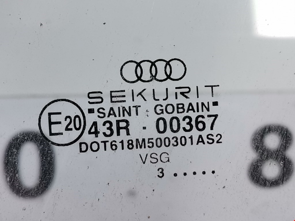 Стекло двери передней левой Audi A8 D3 купить в Беларуси
