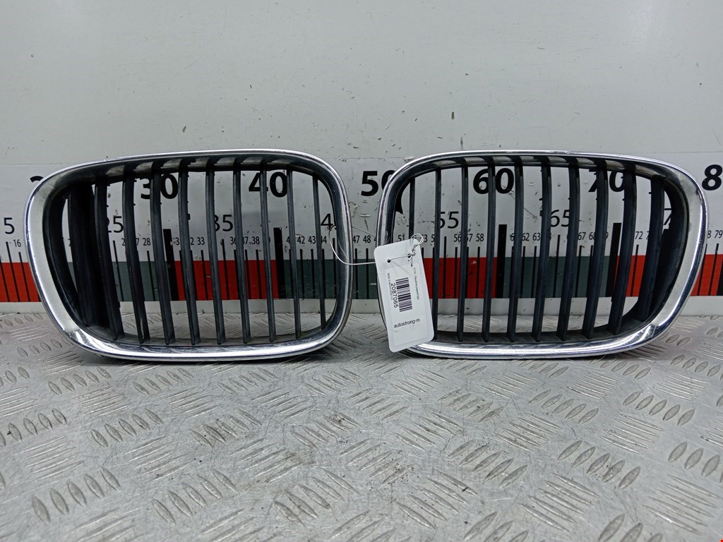 Решетка радиатора BMW 5-Series (E39) купить в Беларуси