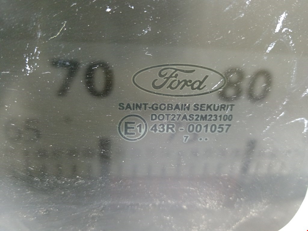 Стекло двери задней правой Ford Focus 2 купить в России