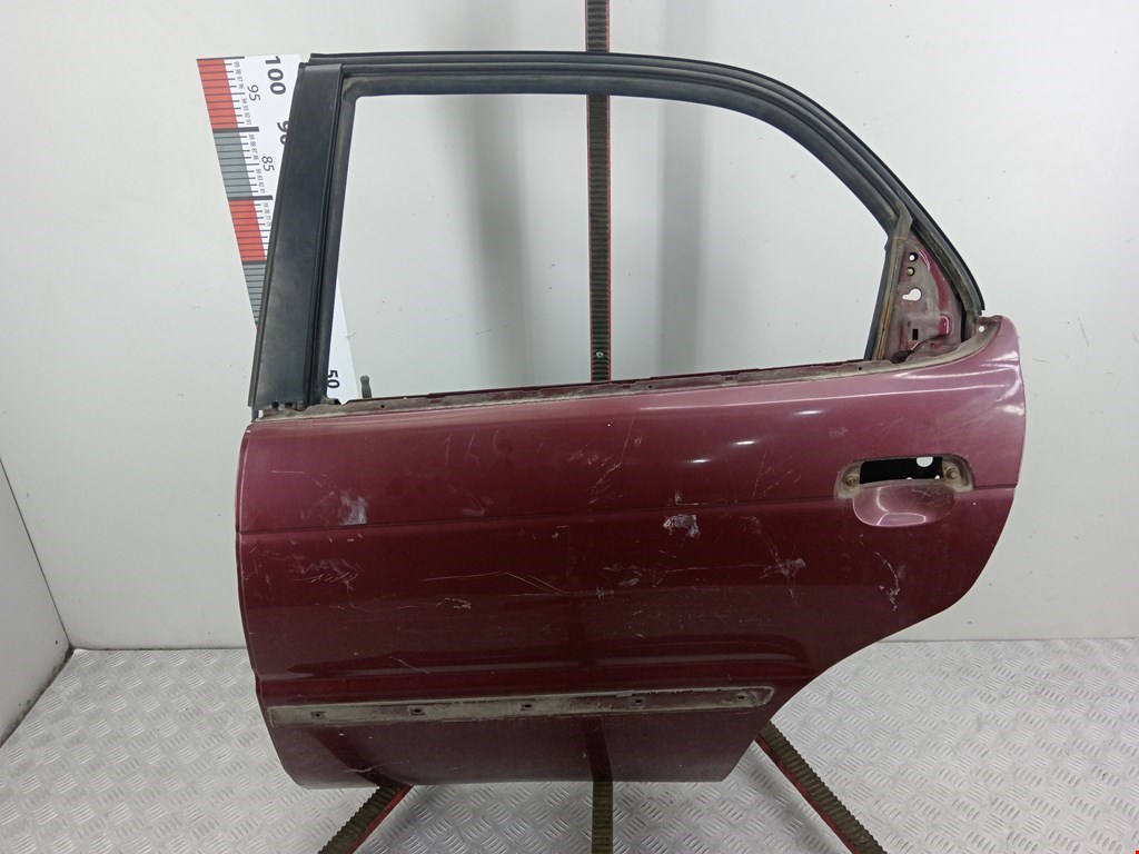 Дверь задняя левая Suzuki Baleno 1 купить в Беларуси