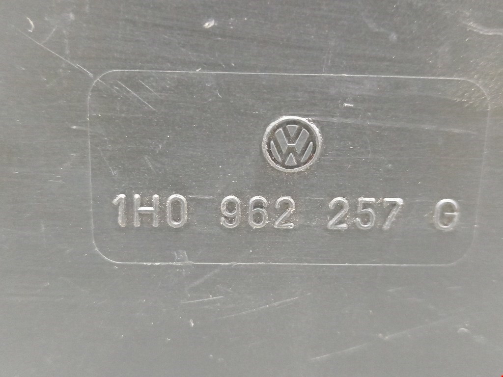 Компрессор центрального замка Volkswagen Golf 3 купить в России