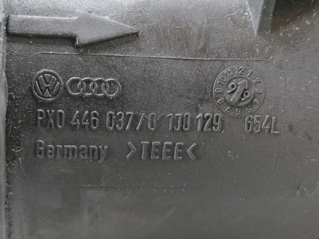Патрубок воздушного фильтра Audi A3 8L купить в Беларуси