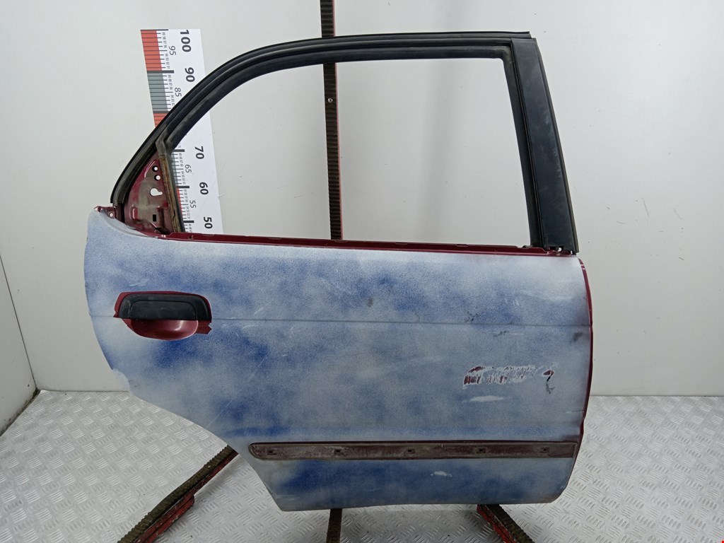 Дверь задняя правая Suzuki Baleno 1 купить в Беларуси