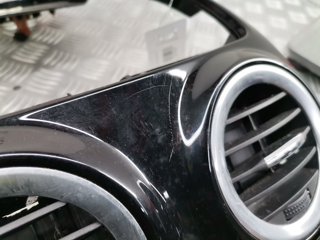 Дефлектор обдува салона Opel Corsa D купить в Беларуси