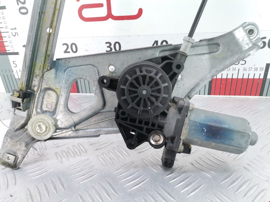 Стеклоподъемник электрический двери задней правой Renault Espace 3 купить в Беларуси