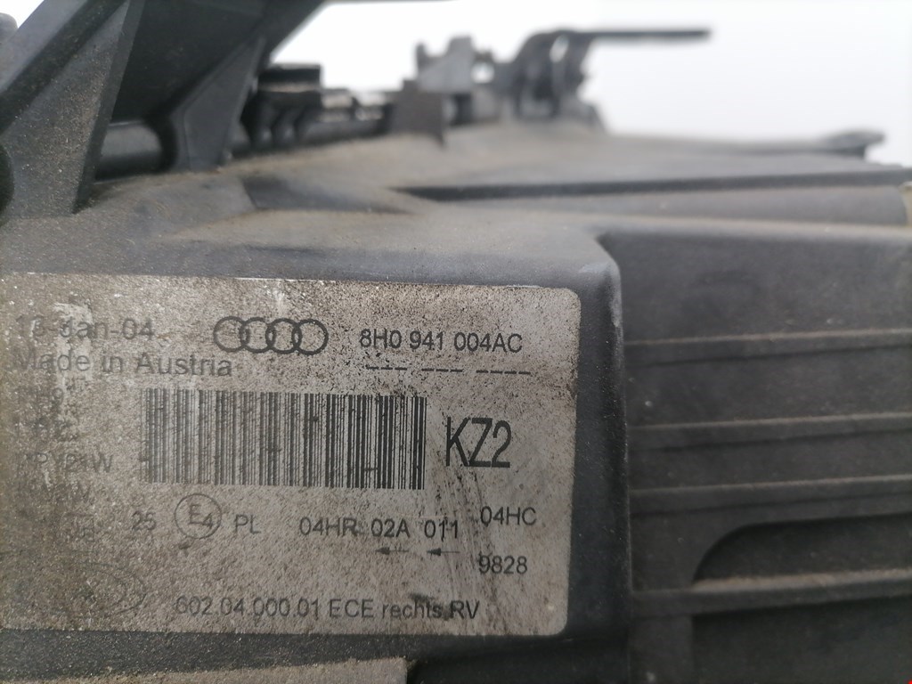 Фара передняя правая Audi A4 B6 купить в Беларуси