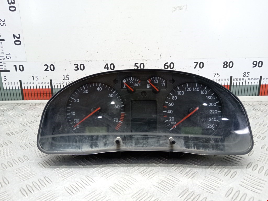 Панель приборная (щиток приборов) Volkswagen Passat 5