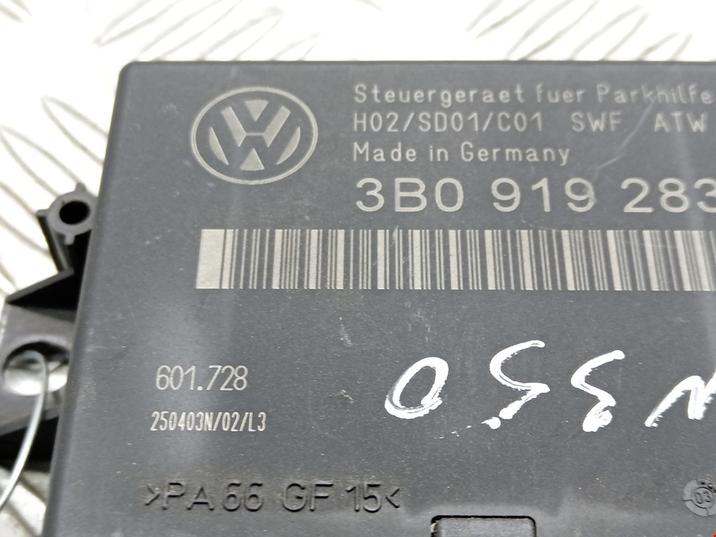 Блок управления парктрониками Volkswagen Passat 5 GP купить в России