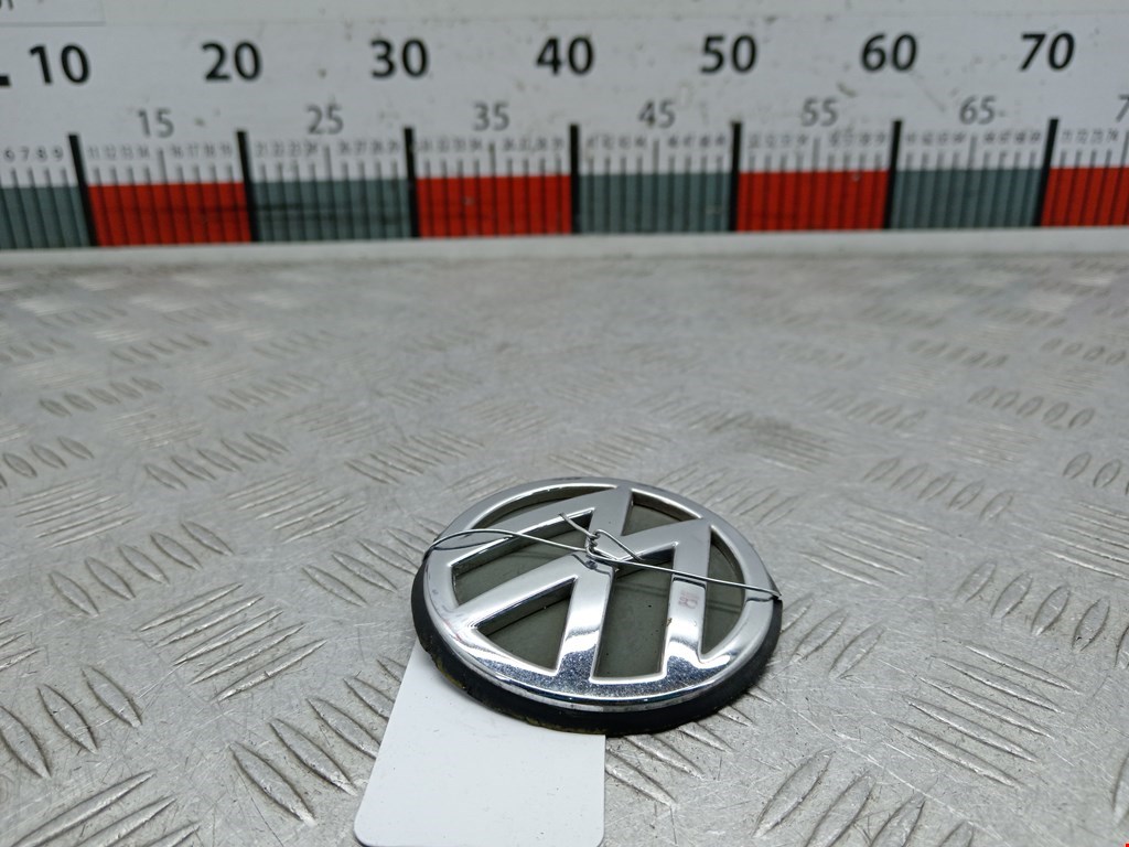 Эмблема (значок) Volkswagen Passat 5