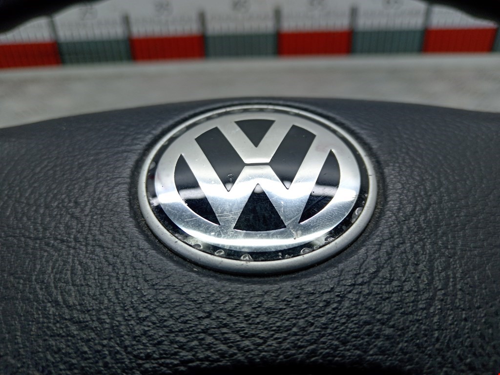 Руль Volkswagen Golf 4 купить в Беларуси