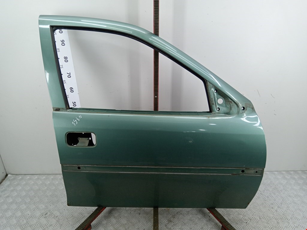 Дверь передняя правая Opel Vectra B купить в России
