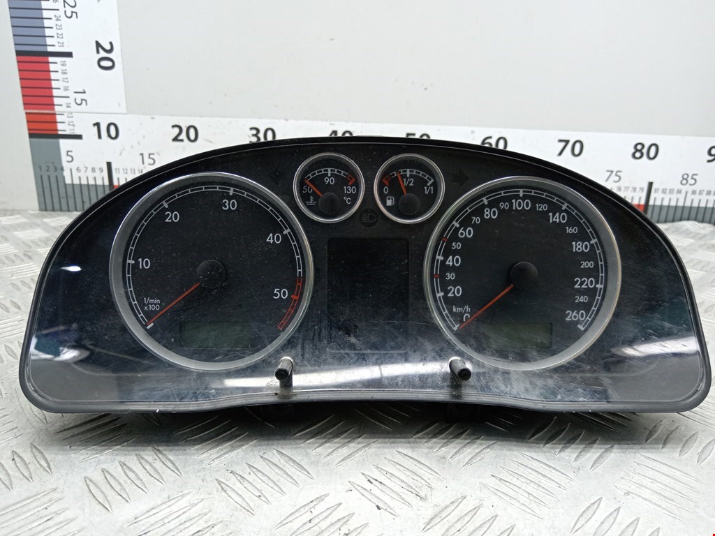 Панель приборная (щиток приборов) Volkswagen Passat 5 GP купить в Беларуси
