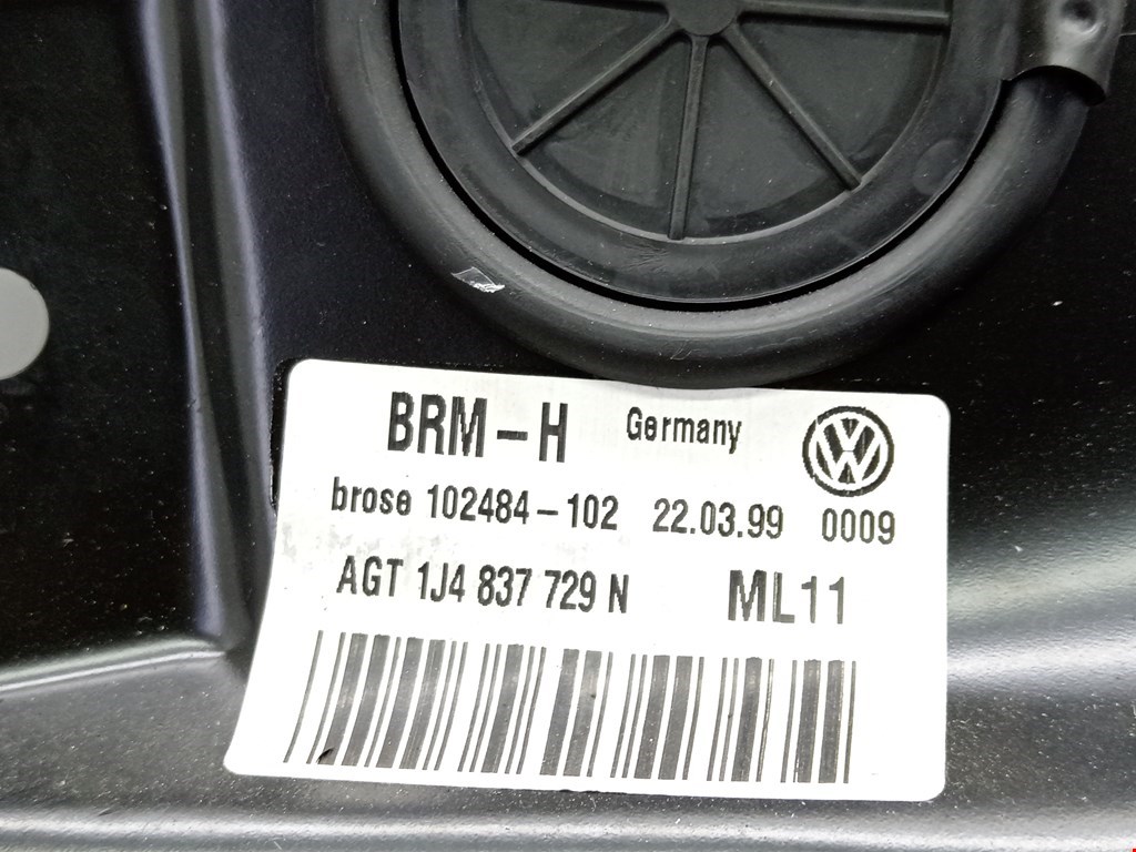 Стеклоподъемник электрический двери передней левой Volkswagen Golf 4 купить в России