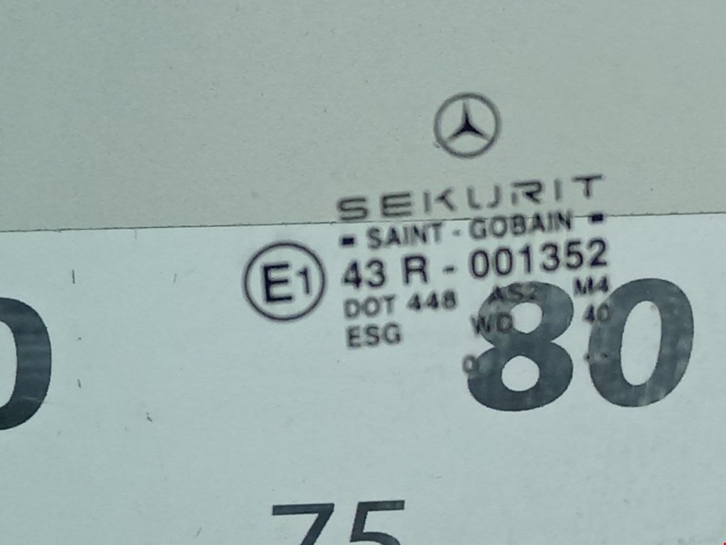 Стекло двери передней левой Mercedes A-Class (W168) купить в Беларуси