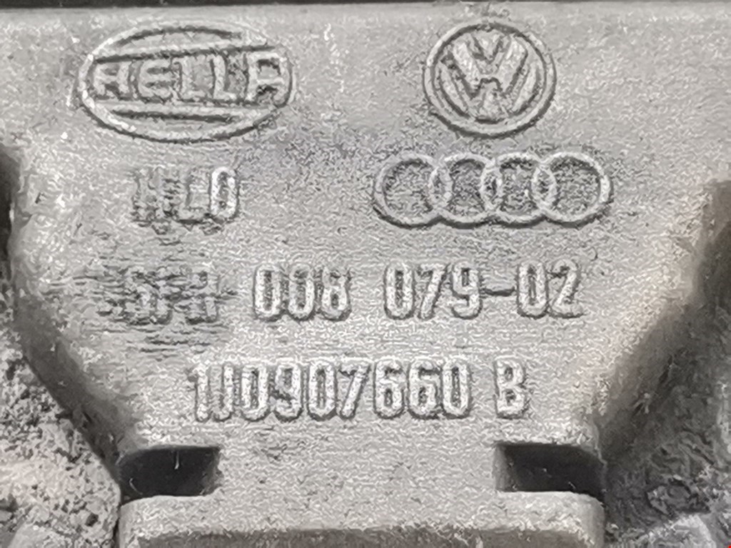Датчик уровня масла Volkswagen Passat 5 GP купить в Беларуси