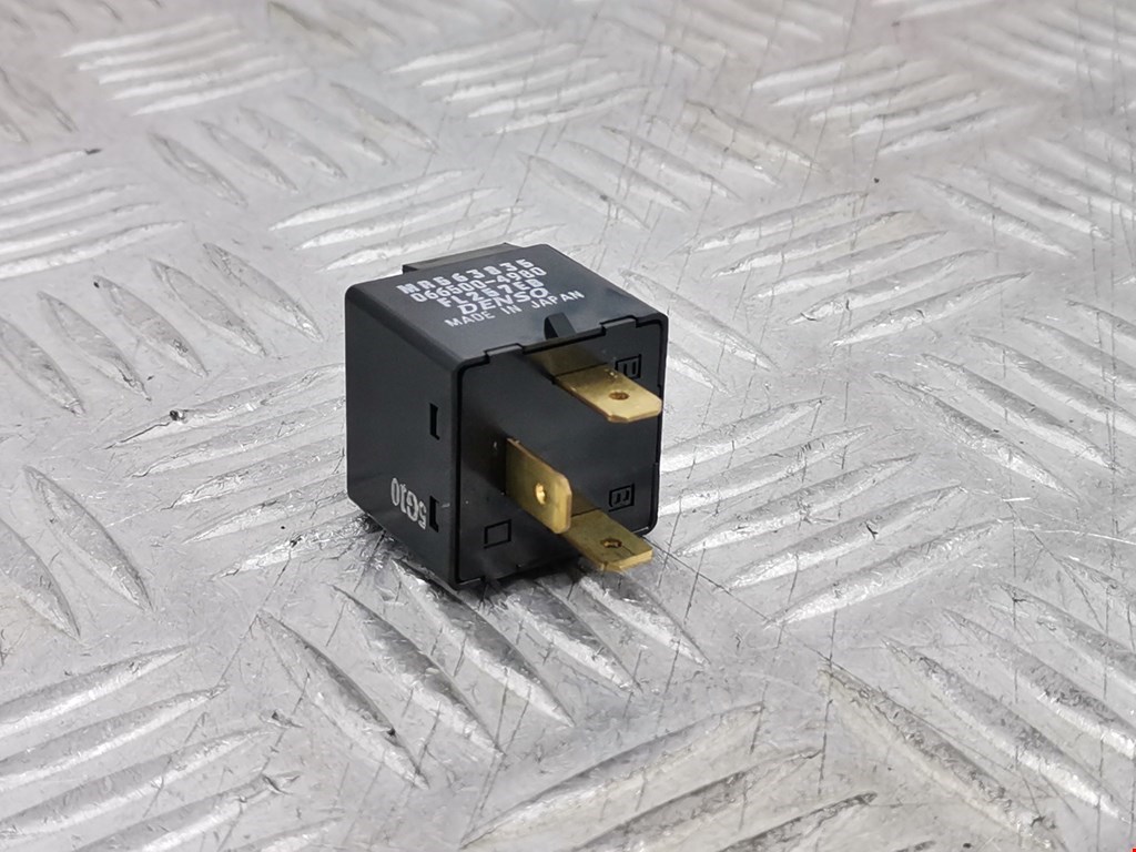 Реле поворотов паджеро спорт 1 MR252921 Реле поворота Mitsubishi Pajero, Montero 2 1991-2004 1996 купить бу Z20