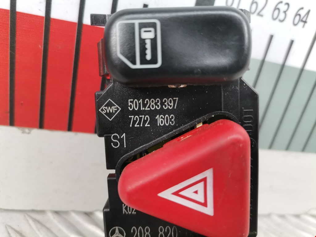 Блок кнопок Mercedes CLK-Class (W208) купить в Беларуси