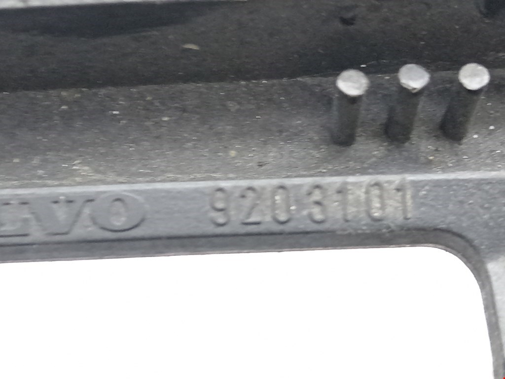 Ручка крышки багажника Volvo V70 2 купить в Беларуси