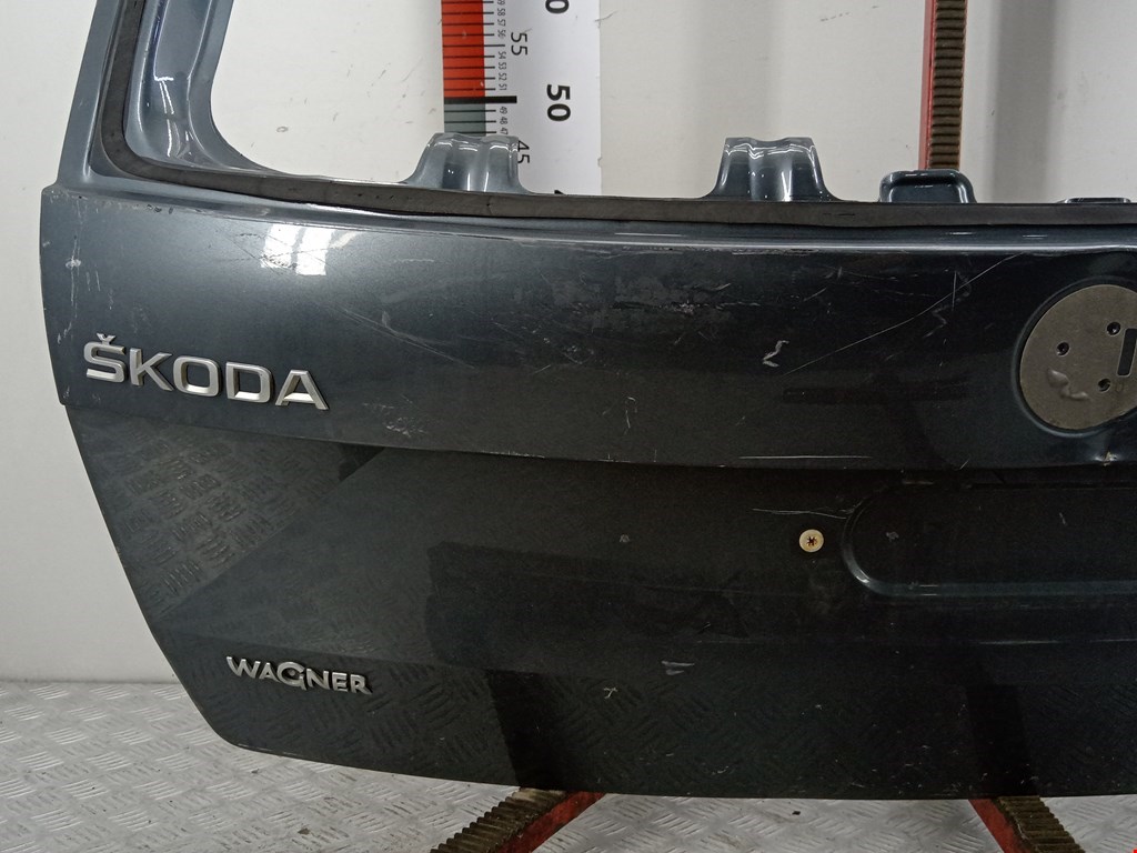 Крышка (дверь) багажника Skoda Octavia 5E купить в Беларуси