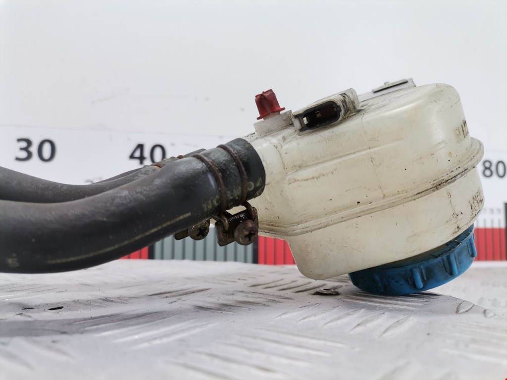 Бачок тормозной жидкости Nissan Almera Tino купить в Беларуси